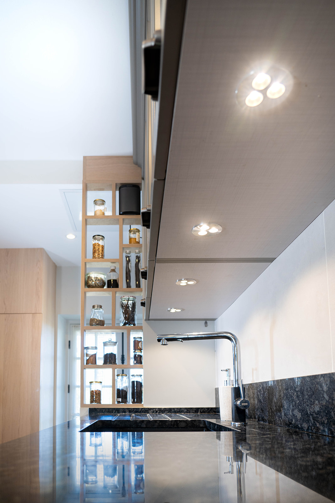 cuisine-style-cottage-urbain-eclairage-vazard-home-cuisines-neubourg-evreux