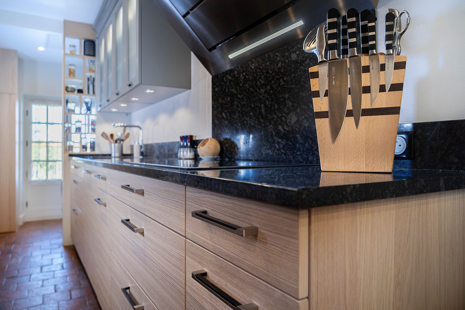 cuisine-style-cottage-urbain-tiroirs-vazard-home-cuisines-neubourg-evreux