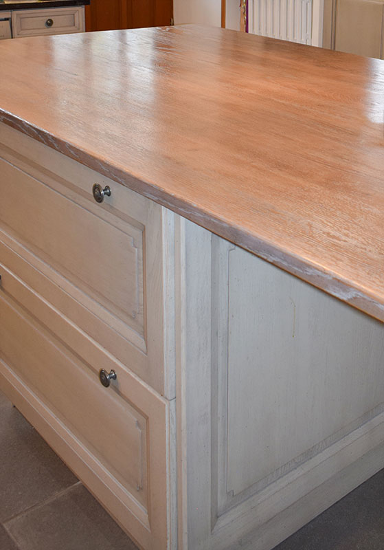 cuisine-style-cottage-urbain-tiroir-rangement-plan-de-travail-vazard-home-cuisines-neubourg-evreux