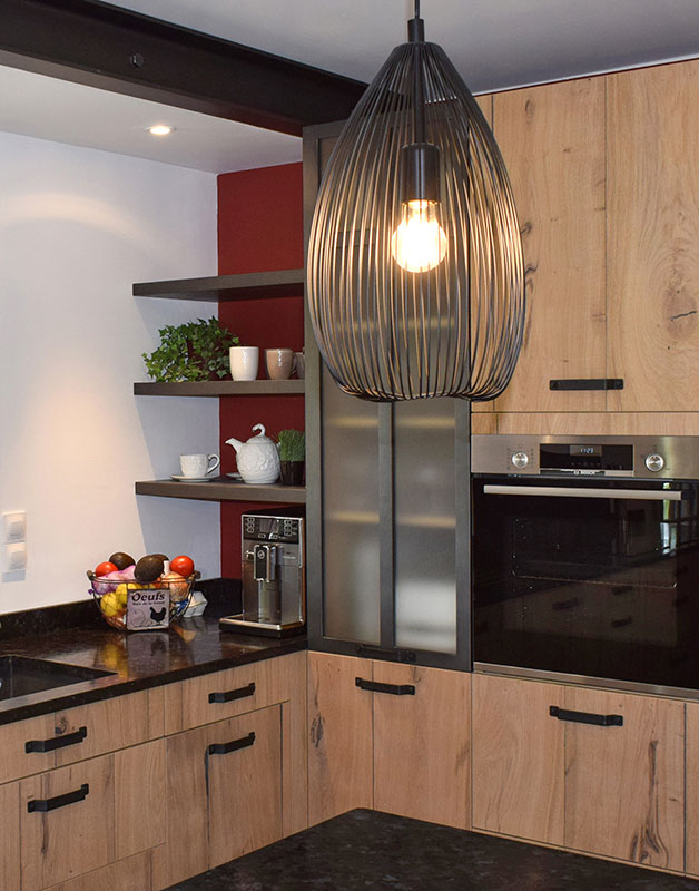 vazard-cuisine-style-industriel-bois-deco-vazard-home-cuisines-neubourg-bernay