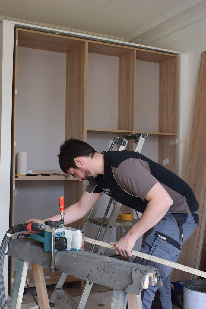 dressing-sur-mesure-moderne-detail-vazard-home-cuisines-neubourg-louviers