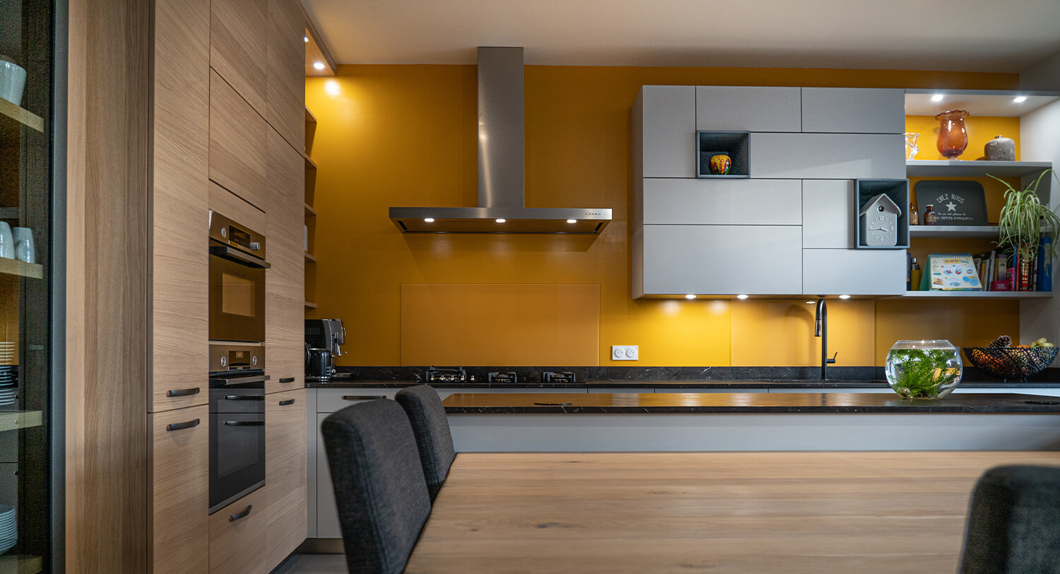 cuisine-cottage-urbain-detail-table-bois-vazard-home-cuisine-neubourg-evreux