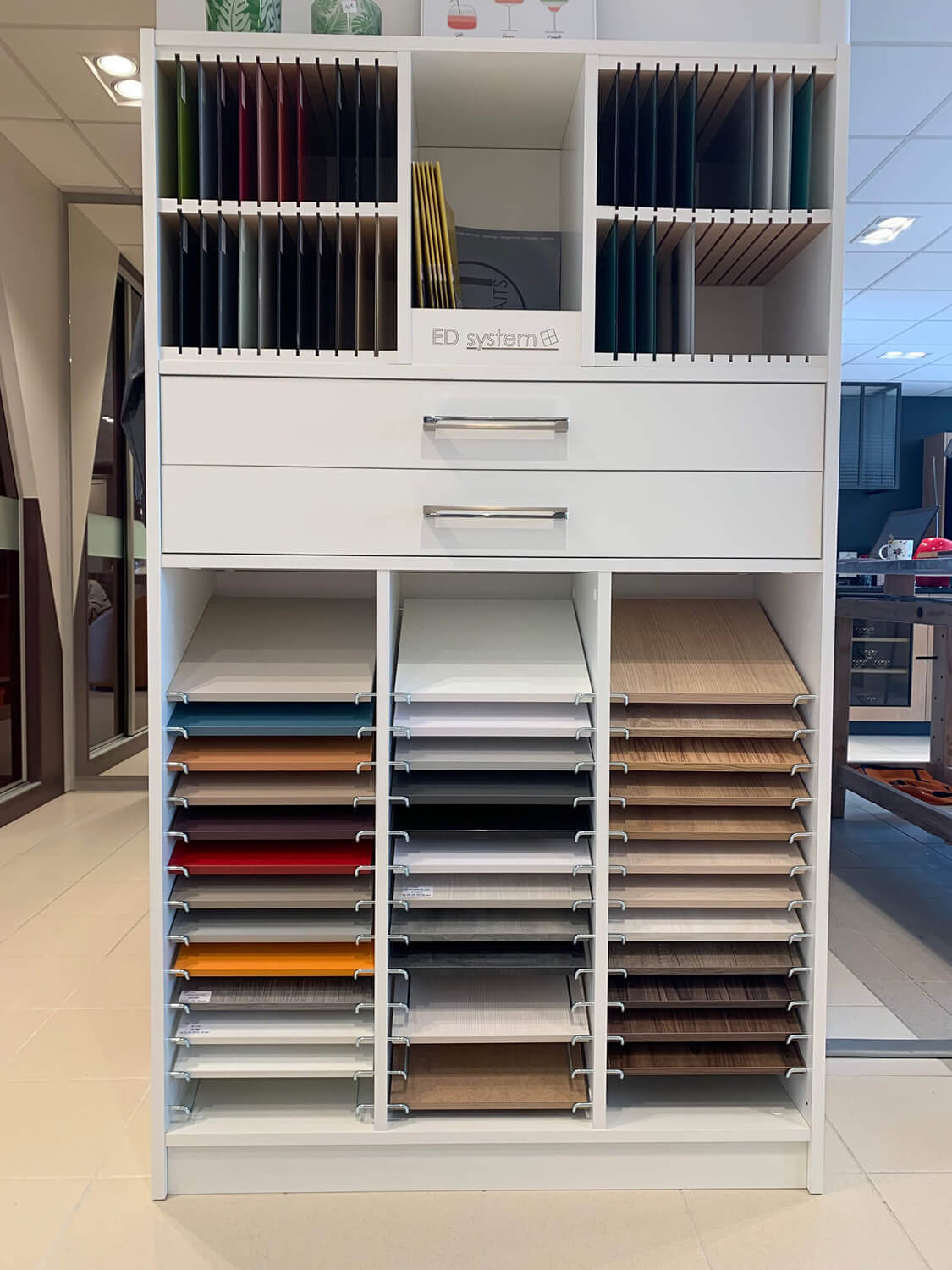 dressing-couleurs-showroom-vazard-home-cuisines-le-neubourg-evreux-echantillons